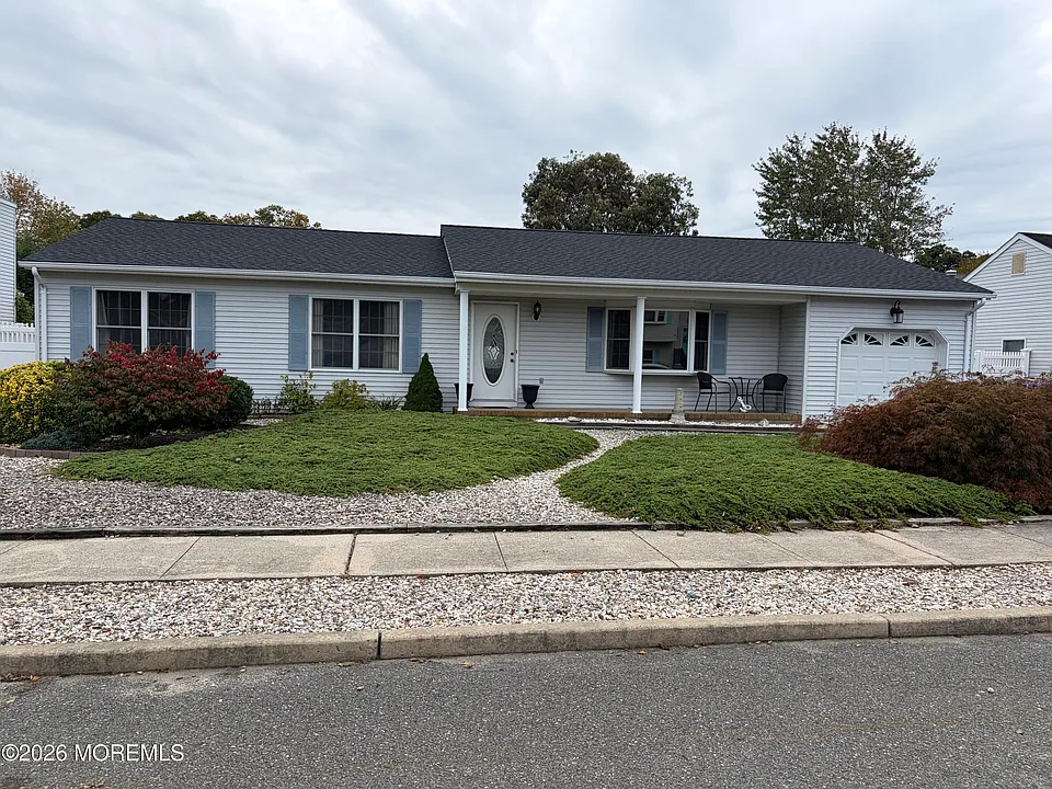 413 Earl Dr