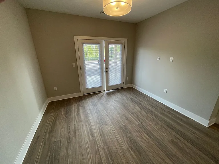Preston Valley Apartments — Photo 10