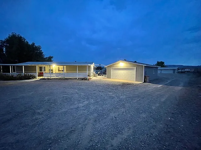 8086 S Harquahala Dr — Photo 2