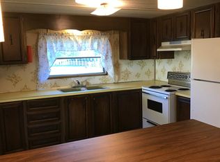 16 Summit St, Smithfield, PA 15478