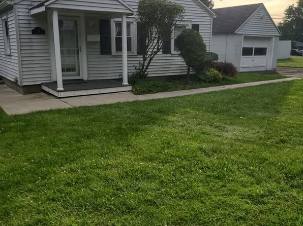 12 Ferro Ave #1, New Hartford, NY 13413