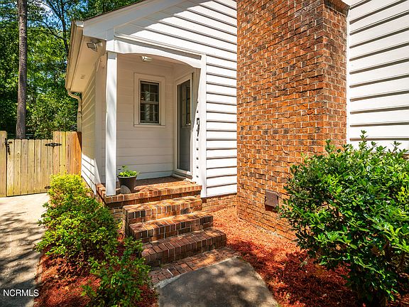 5th image of 406 Crestline Boulevard