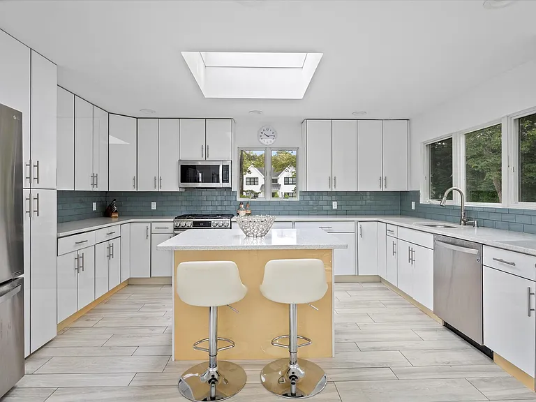 5 Lakewood Ln — Photo 10