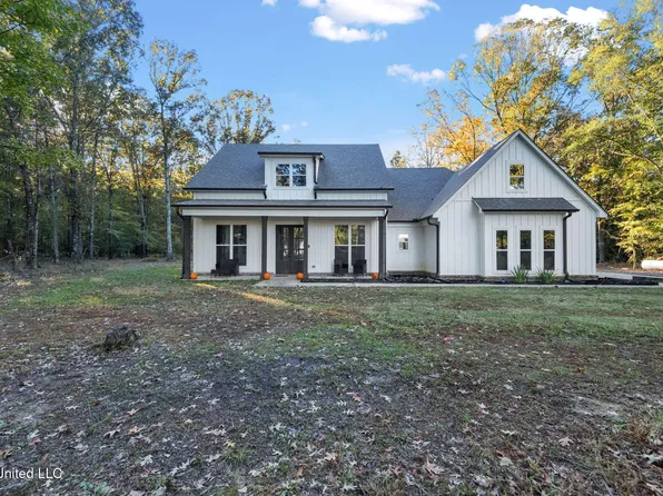 72 Dry Field Cv, Byhalia, MS 38611