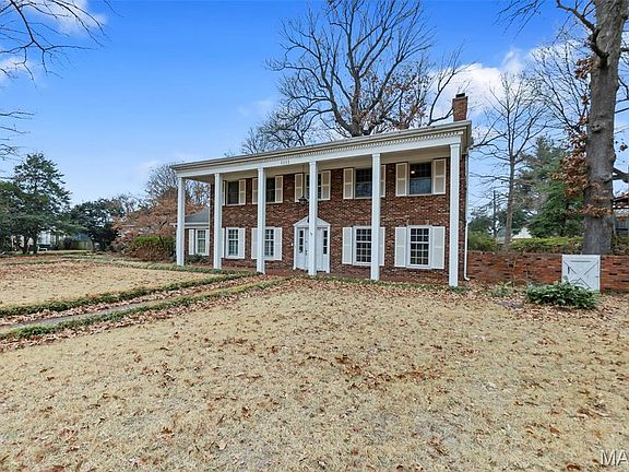 3rd image of 1111 White Oak Pl