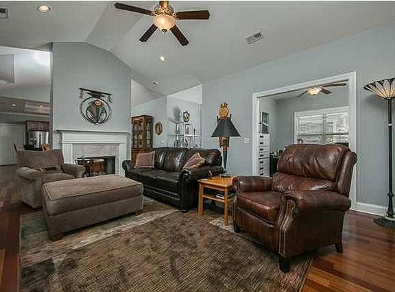 2nd image of 1459 Sedgefield Dr