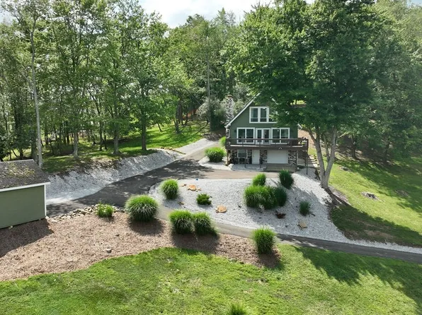 35 Niagara Trl, Malvern, OH 44644