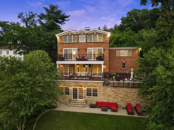 3061 Scenic Place image 3 of 54