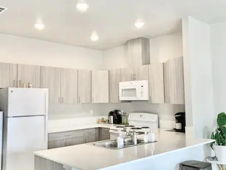4261 N Reed Ln — Photo 4