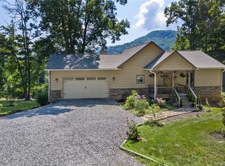 77 Willow Stone Way, Hendersonville, NC 28792