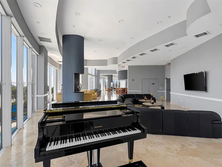 18671 Collins Ave #404 — Photo 51