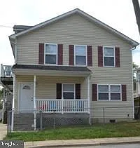 3 bed, 2.5 bath, 2912 sqft, $2,095 — Photo 1