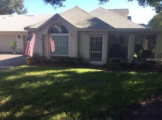 912 Silverthorn Ln, Ruskin, FL 33573