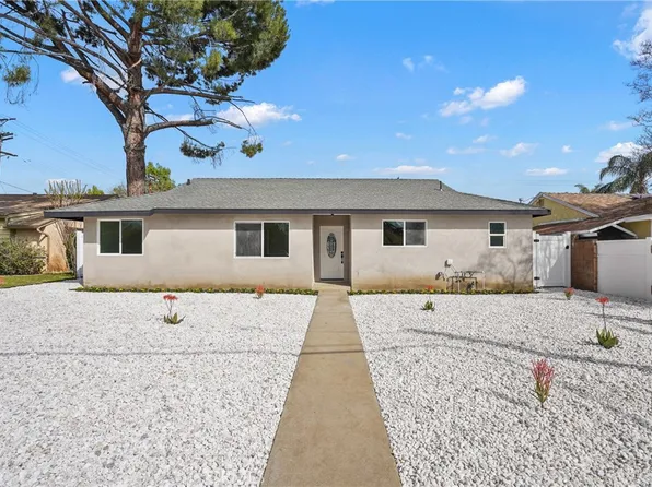 9436 Hayvenhurst Ave, North Hills, CA 91343