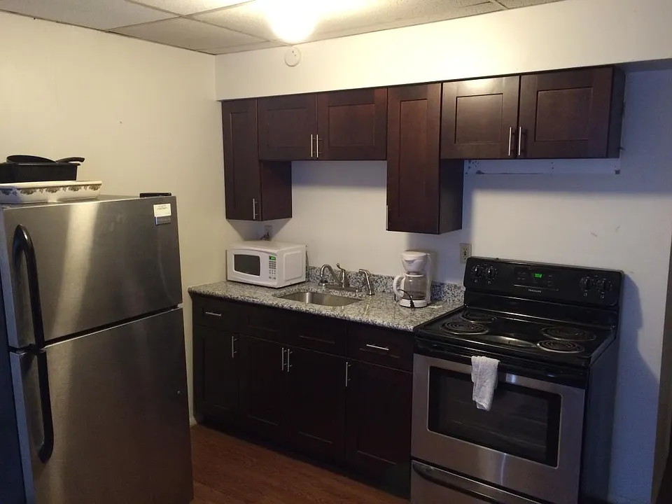 539 Blaine Ave #3