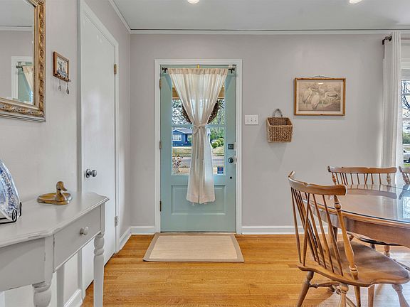 5th image of 1383 S White Station Rd