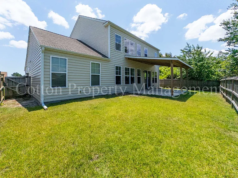 7445 Darius Dr — Photo 46