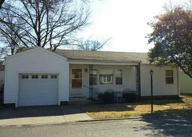 1st image of 404 Suncrest Dr