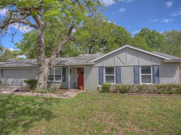 1205 Hallmark Dr, Arlington, TX 76011