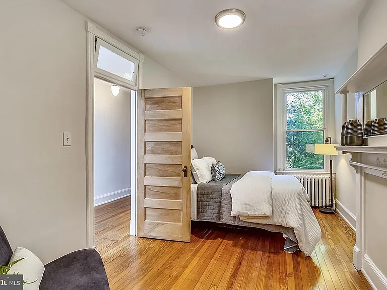 1628 Monroe St NW — Photo 10