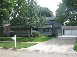 744 Plentywood Ln, Bensenville, IL