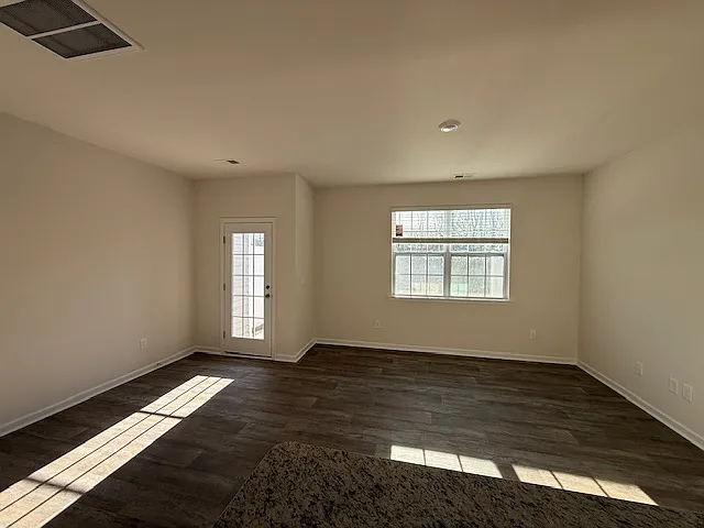 1323 Broholmer Ln — Photo 12
