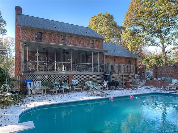 5th image of 4486 Winrock Ln