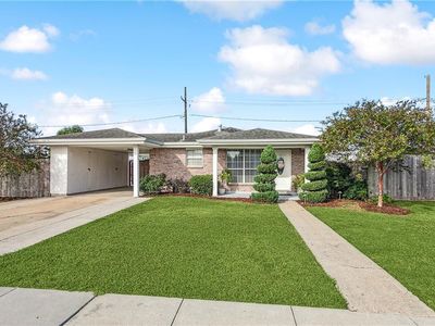 624 Perrin Dr, Arabi, LA, 70032