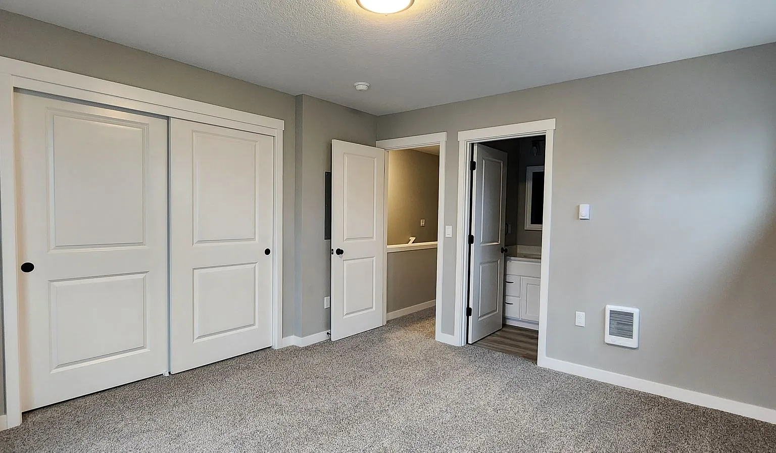 445-McCoy Ave — Photo 3