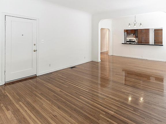 3rd image of 434 N Spaulding Ave #434