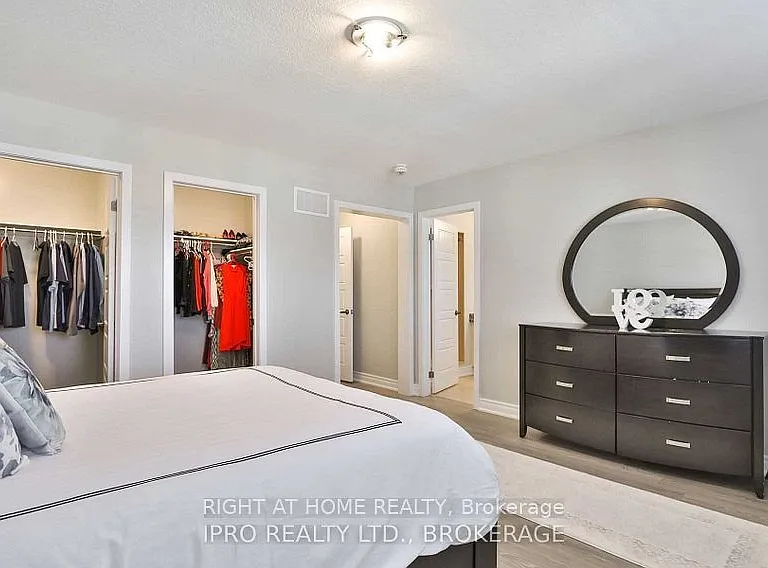 20 Bradshaw Dr — Photo 24