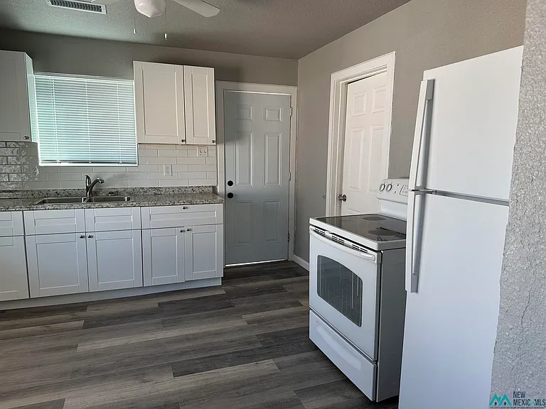 1009 S Lea Ave — Photo 12