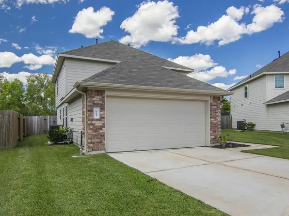 911 Running Creek Ct, Baytown, TX 77521