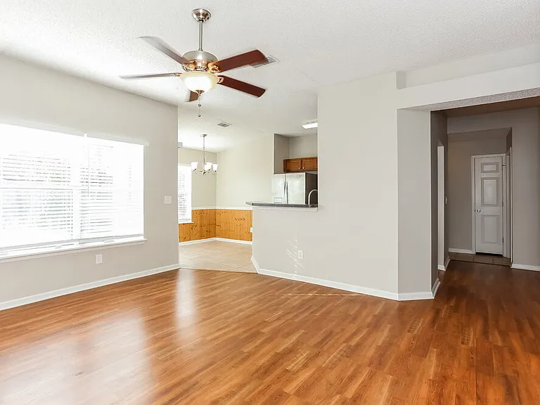 12327 Sondra Cove Ct — Photo 7