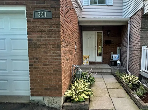 341 Kennedy Ln E, Ottawa, ON K1E 3P3
