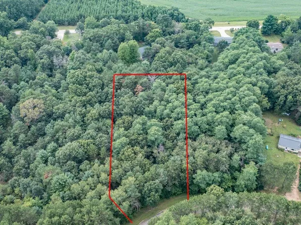 Marcia Dr, Waupaca, WI 54981