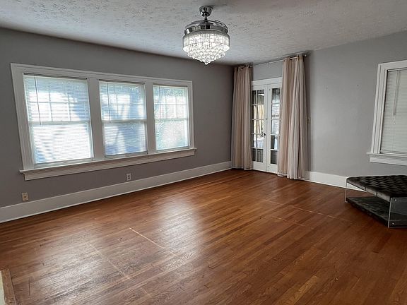 3rd image of 1378 Cory Dr
