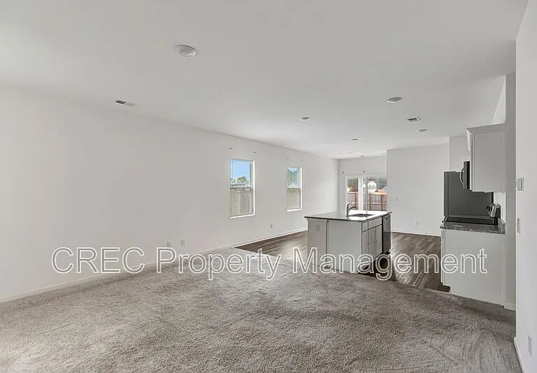 475 Pender Woods Dr — Photo 6