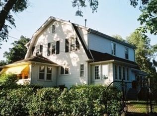 535 S Vine Ave, Park Ridge, IL 60068