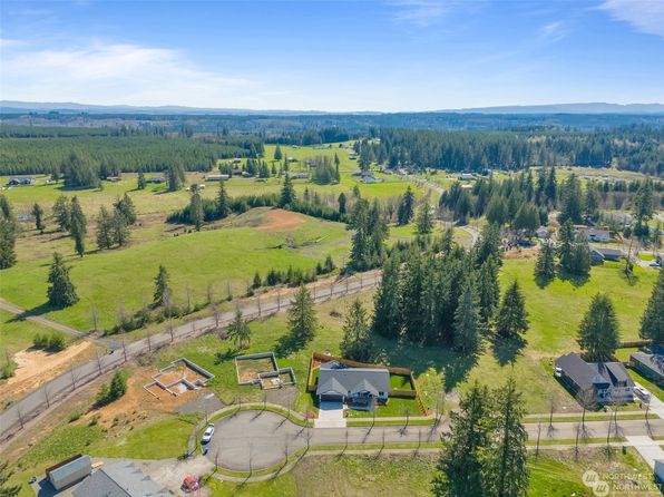 128 Redwood Lane, Onalaska, WA 98570