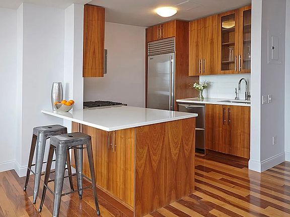 5th image of 88 Greenwich St APT 1312