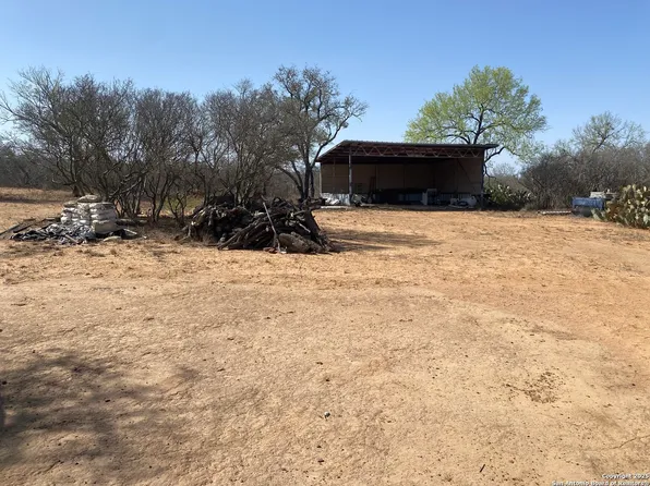 185 E CR 2662 LOT 93, Devine, TX 78016