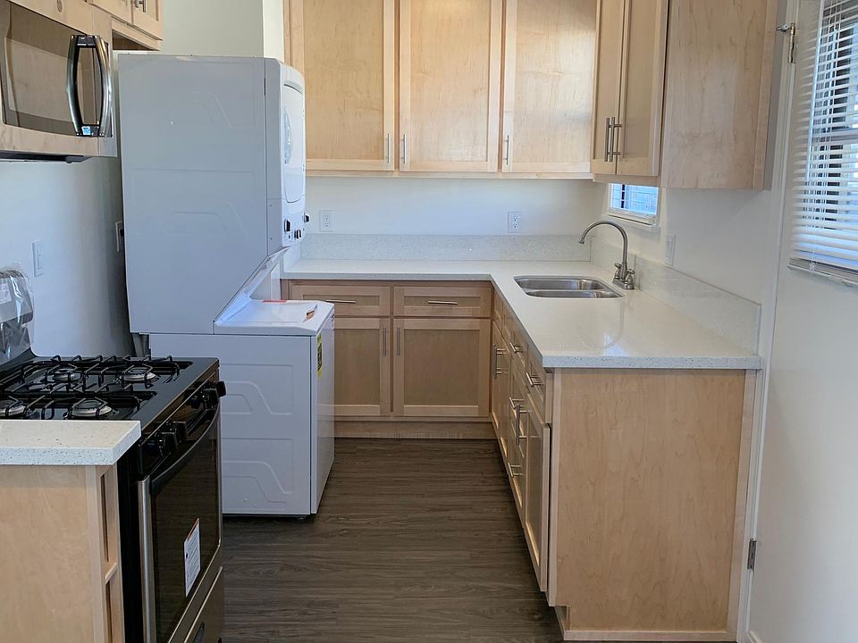 1st image of 15721 Brighton Ave APT A