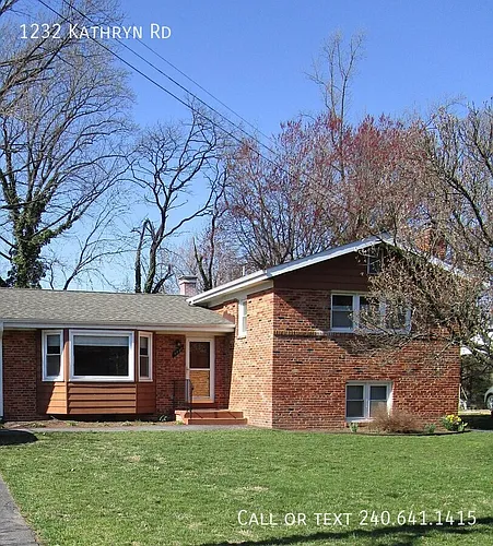 1232 Kathryn Rd Photo 1