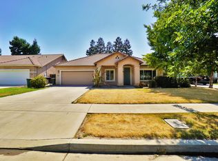 132 N Boise Ct, Visalia, CA 93291