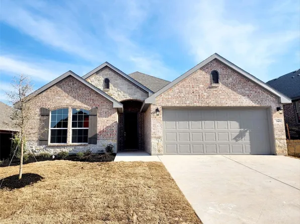 749 Long Iron Dr, Fort Worth, TX 76108