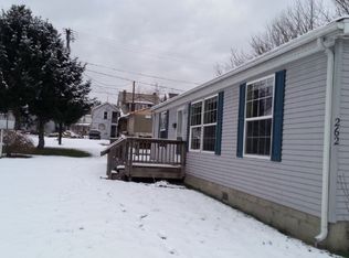 262 W 2nd St, Logan, OH 43138