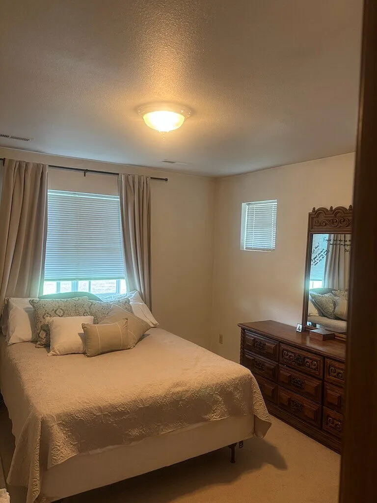 2 bed, 1.0 bath, $1,600 — Photo 4