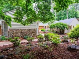 708 October Woods Rd, Chapel Hill, NC 27516