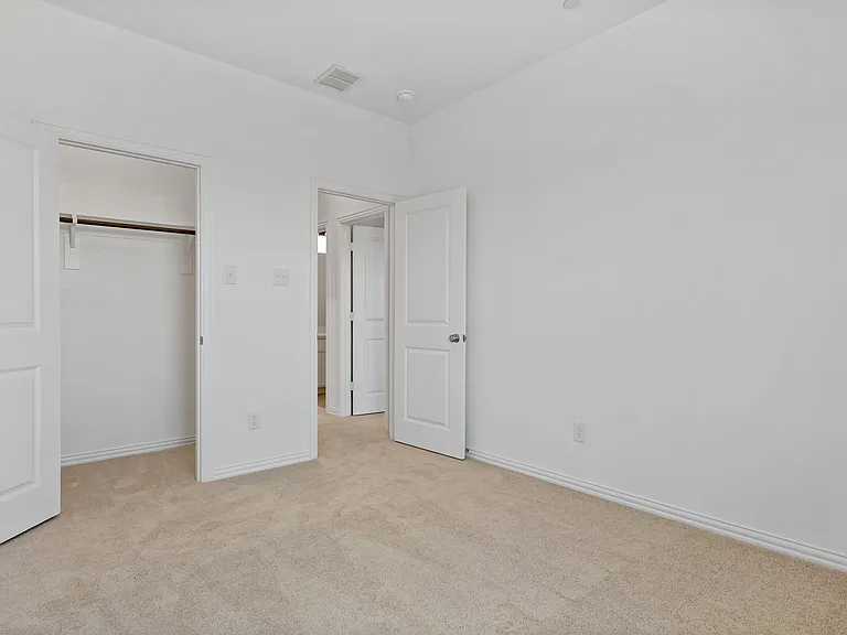 2249 Adena Springs Dr — Photo 18